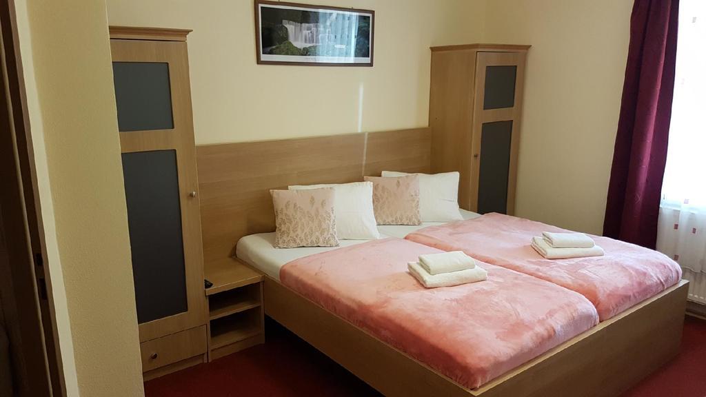 Pension Kiwi Mikulov Kültér fotó